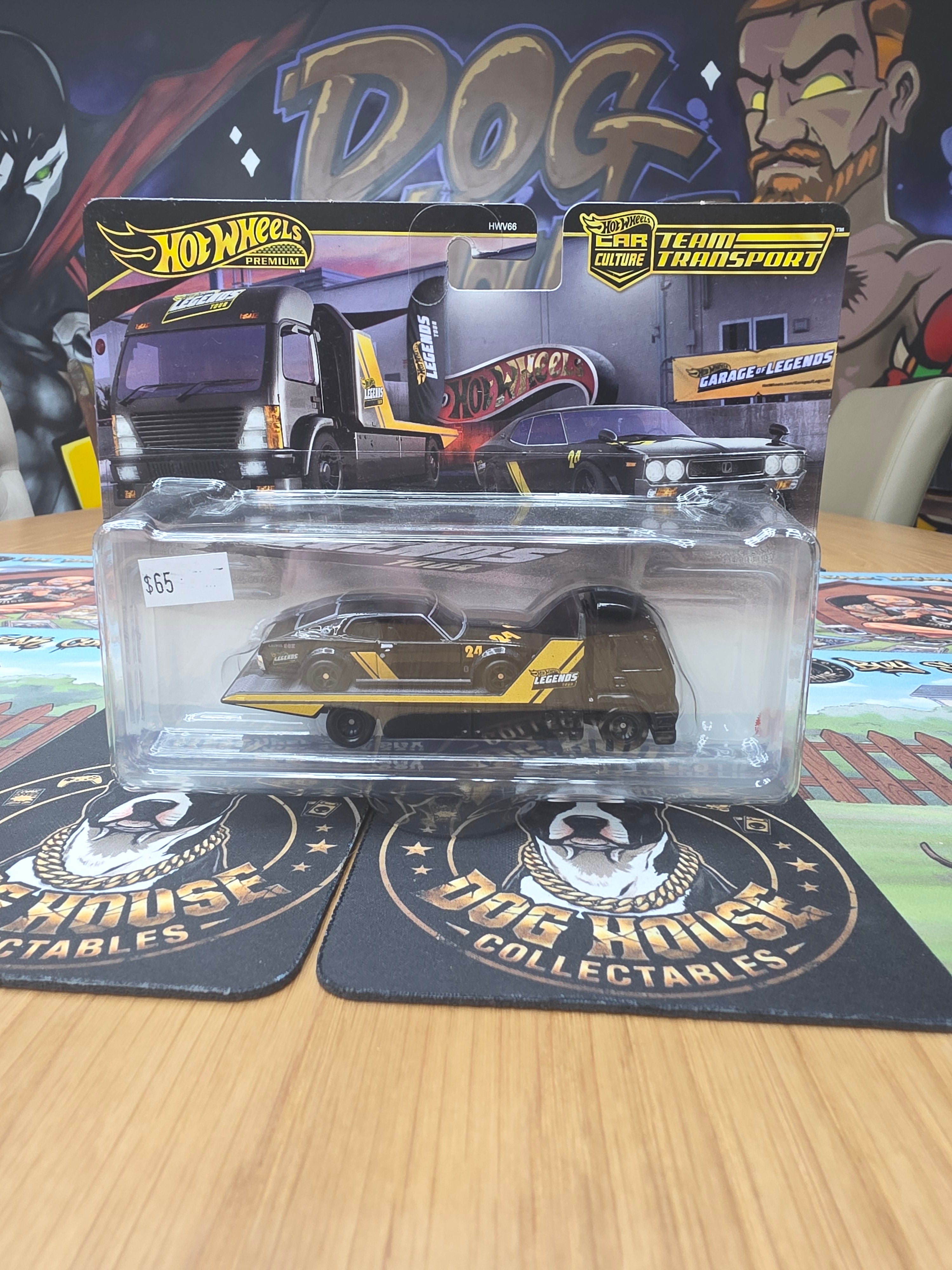 Hot Wheels Premium Car Culture Team Transport Legends Tour Nissan Skyline 2000GT-R & Hauler - Garage of Legends (HWV66)