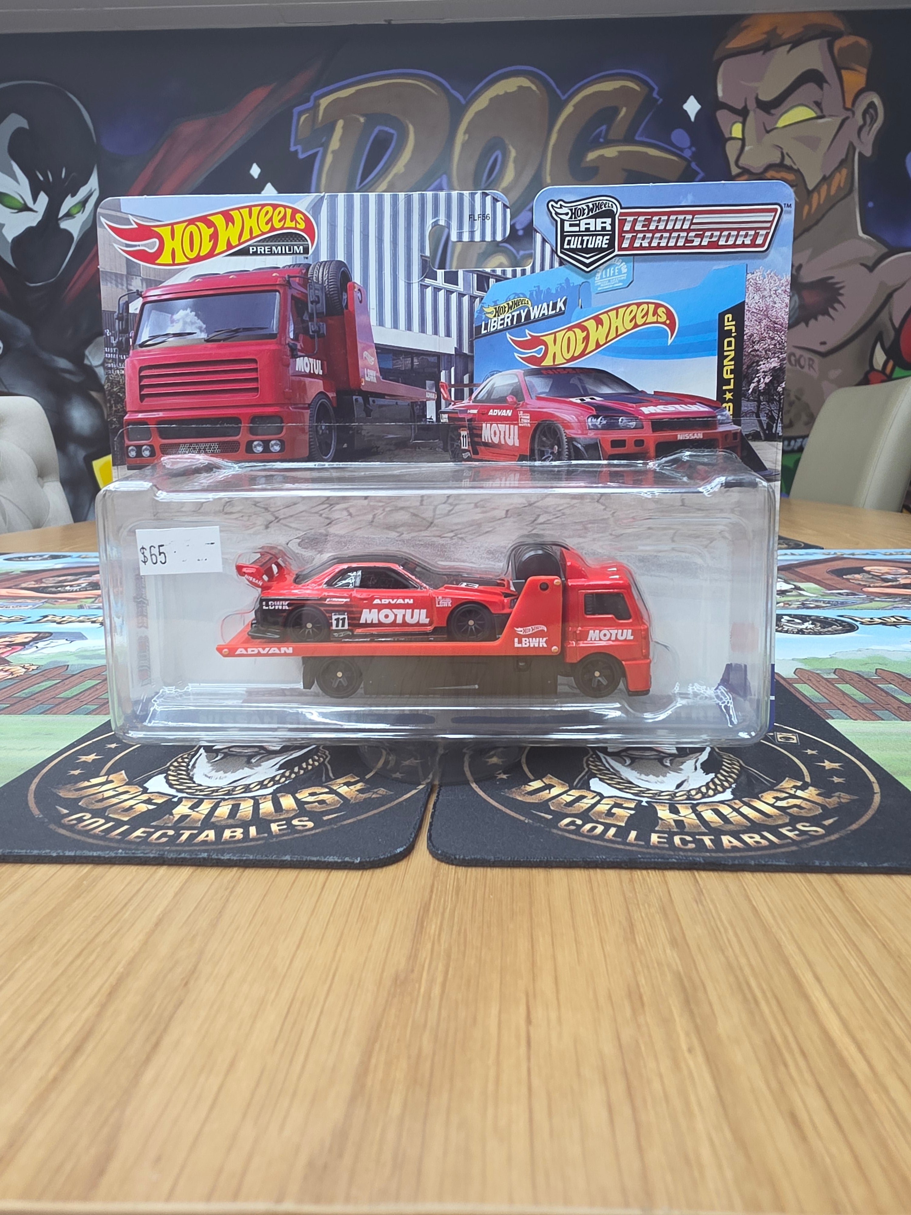 Hot Wheels Premium Car Culture Team Transport LBWK Nissan Skyline R34 & Flatbed Hauler - Metal/Metal Real Riders (FLF56)