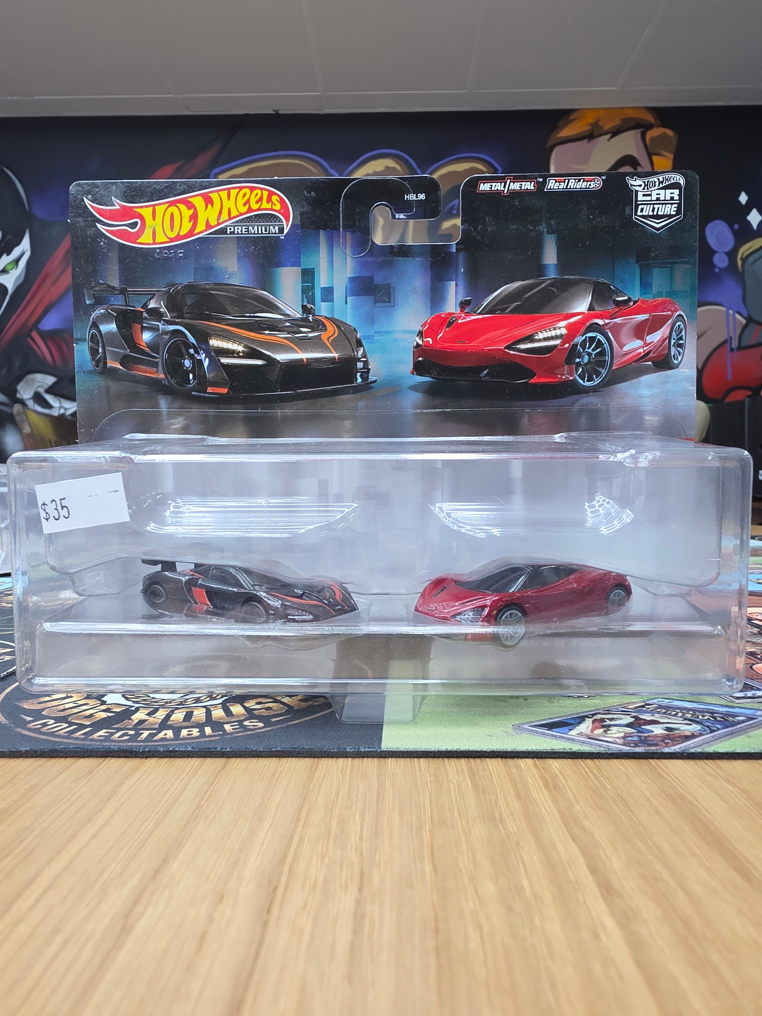 Hot Wheels Premium Car Culture McLaren Senna & McLaren 720S 2-Pack - Metal/Metal Real Riders (HBL96)